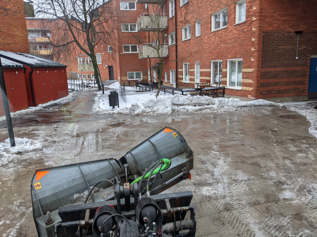 Snöröjning i Skarpnäck